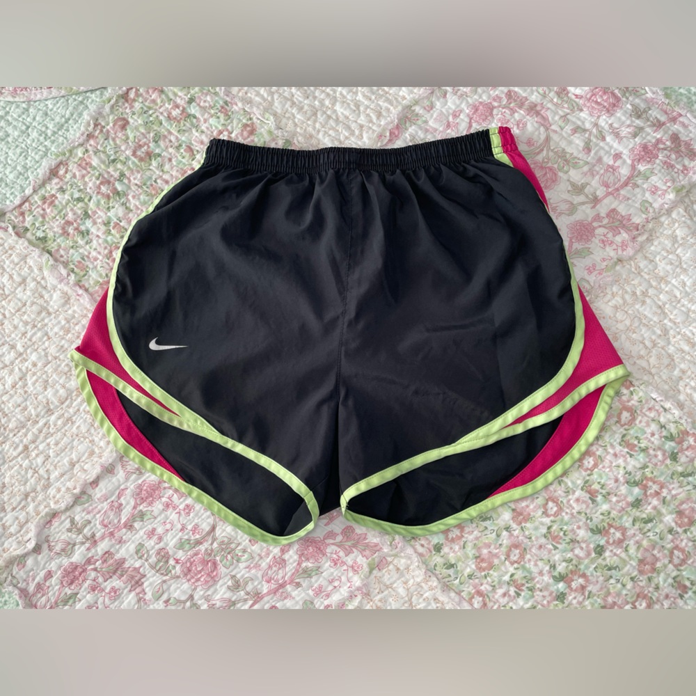 Nike Dri Fit Shorts | Small |